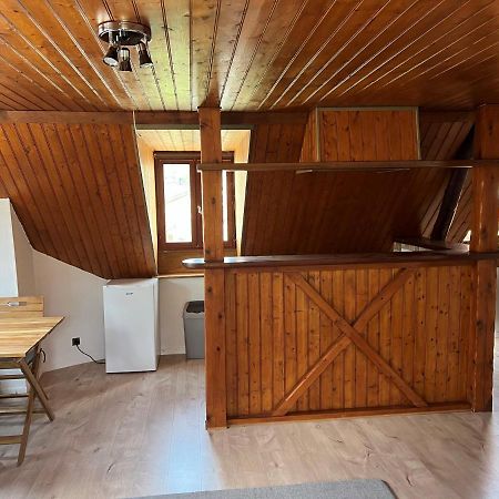Top Floor Apartment With Mountain Views In The Centre Of Argeles Gazost Exteriör bild