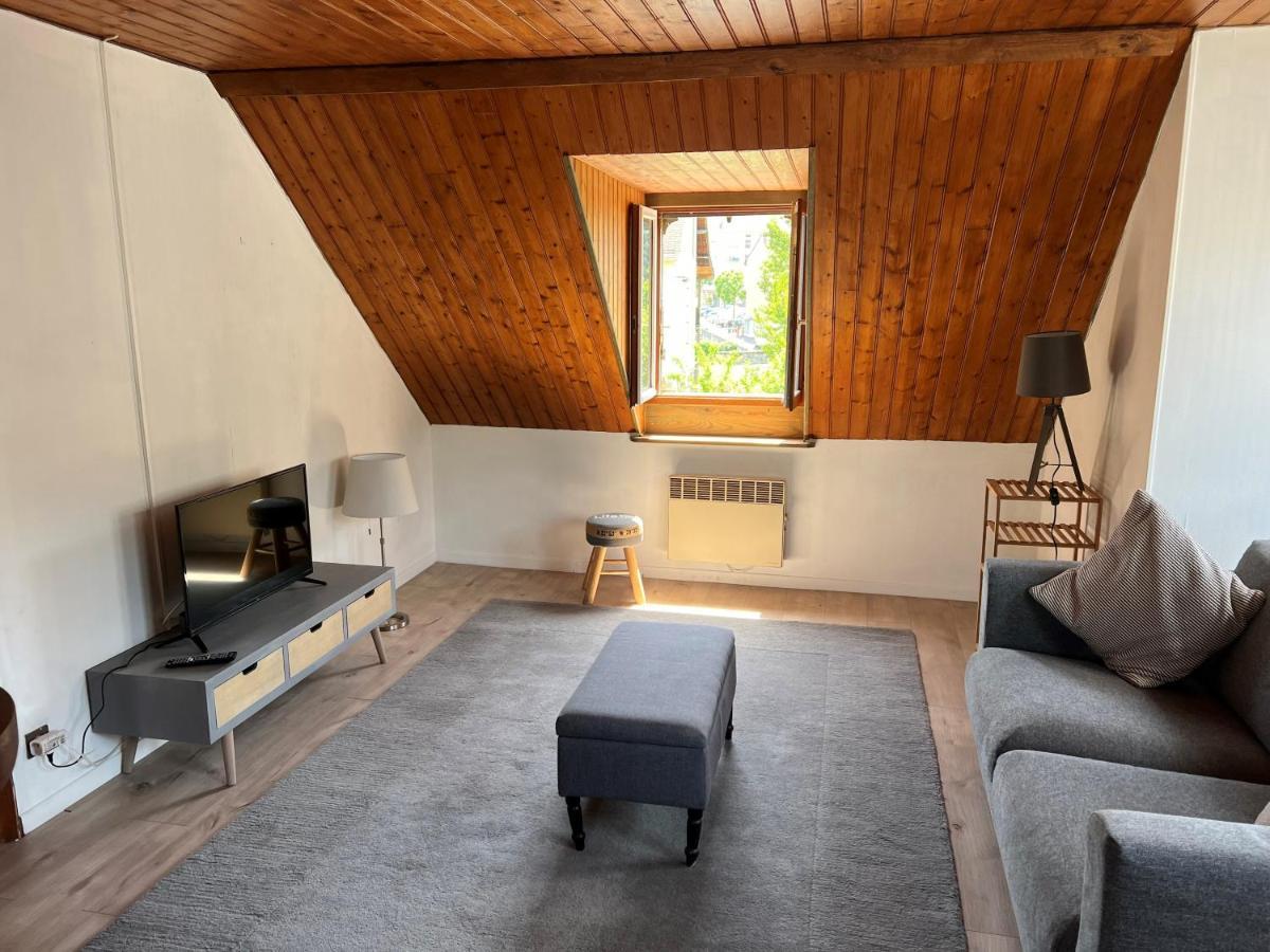 Top Floor Apartment With Mountain Views In The Centre Of Argeles Gazost Exteriör bild