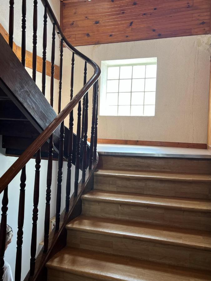 Top Floor Apartment With Mountain Views In The Centre Of Argeles Gazost Exteriör bild
