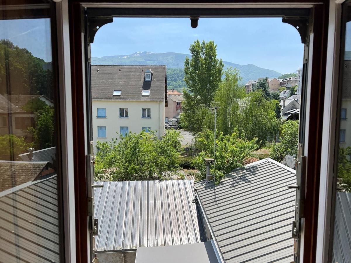 Top Floor Apartment With Mountain Views In The Centre Of Argeles Gazost Exteriör bild